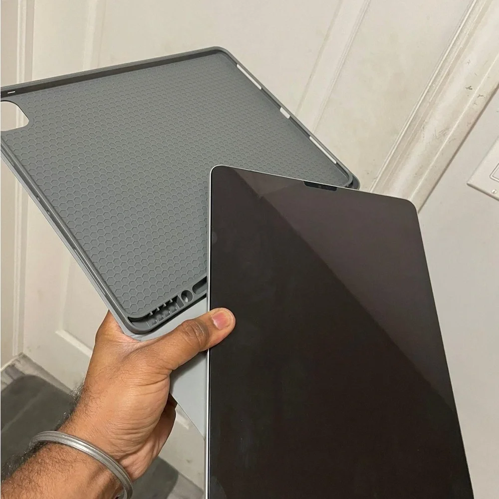 Apple Black Tablet with Sleek Design and Glossy Finish